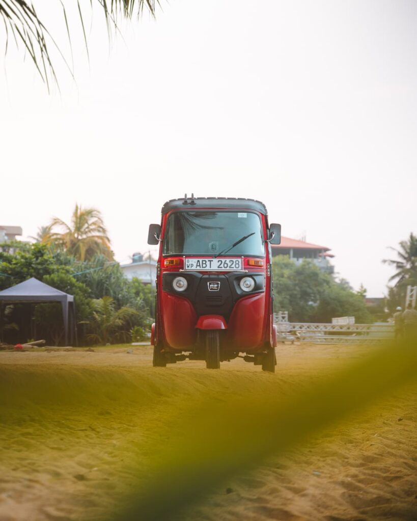 Colombo to Galle by tuk tuk