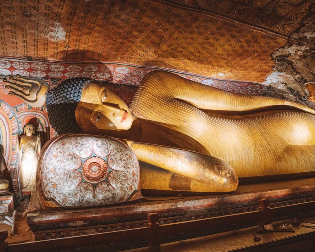 Dambulla Cave Temple price