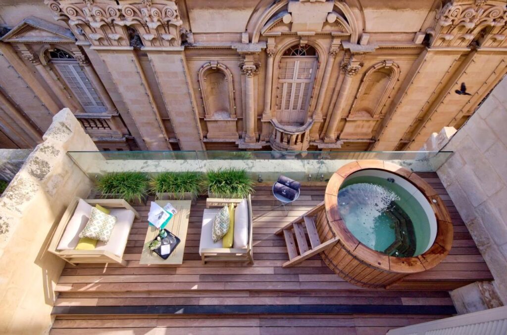 Malta Hotel with a rooftop Jacuzzi