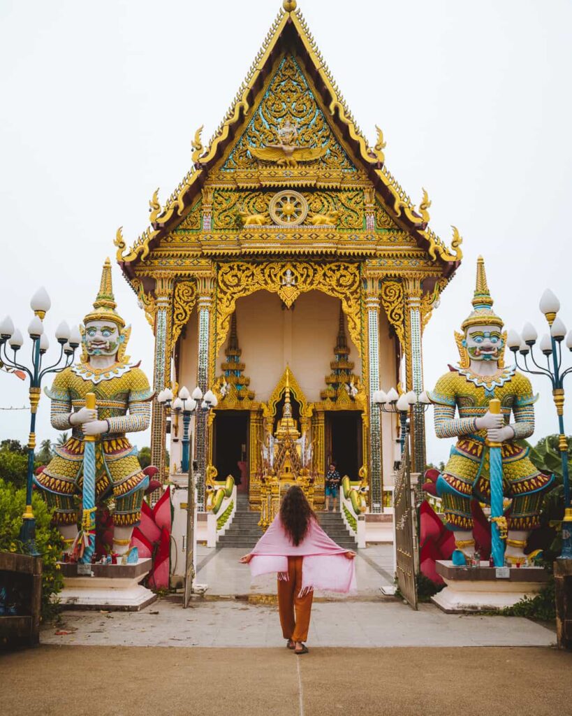 Wat Plai Laem Dress Code