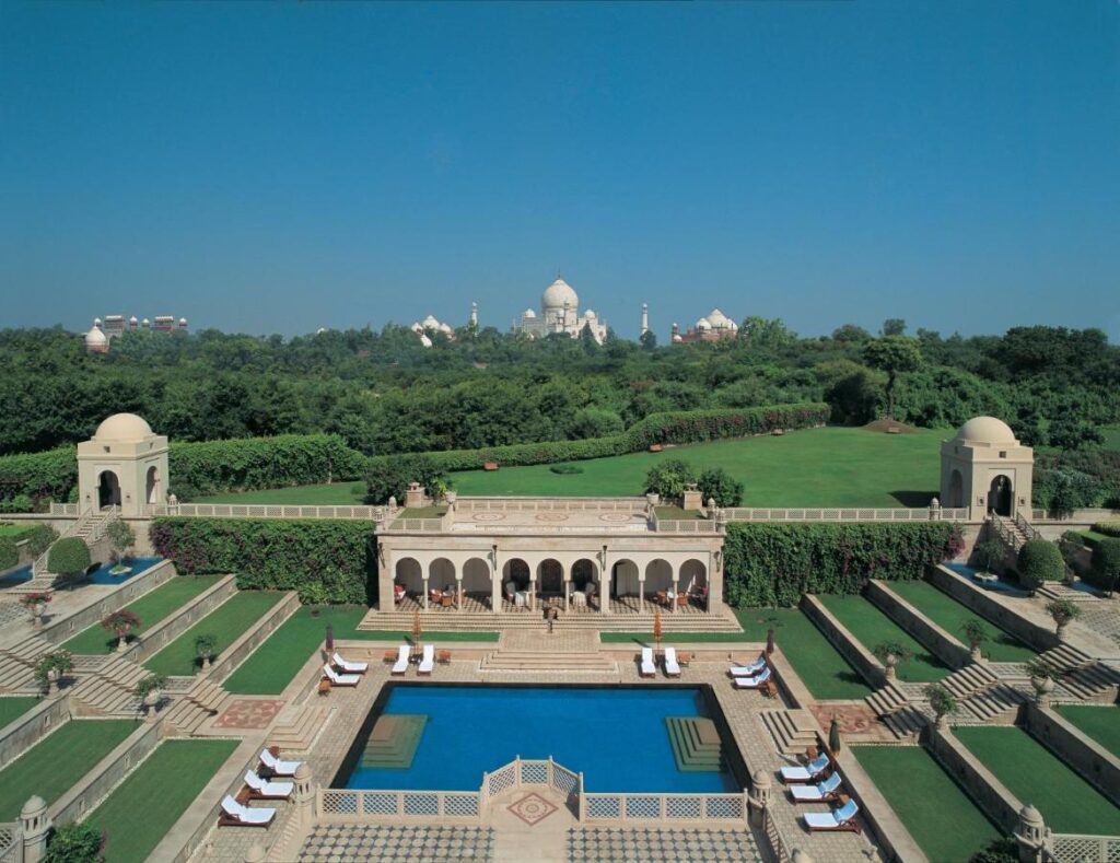 10 Best Hotels in Agra near Taj Mahal